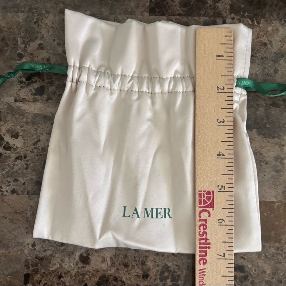 La Mer Drawstring Pouch Gift Bag Cream/Green New w/o Tag Accessory Beauty - Picture 3 of 4